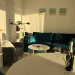 Pod Trzynastka Διαμέρισμα *